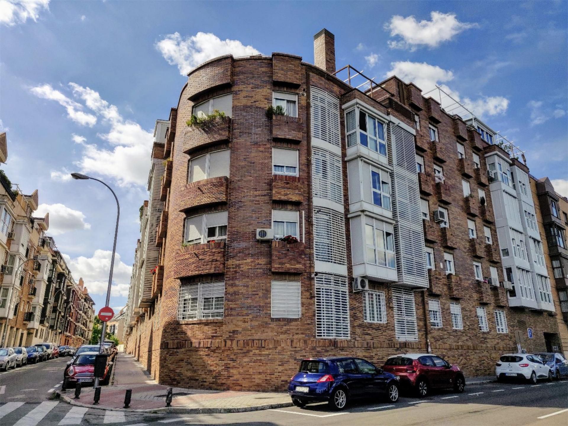 Pis de lloguer a Calle de Sanchidrián, 15, Campamento