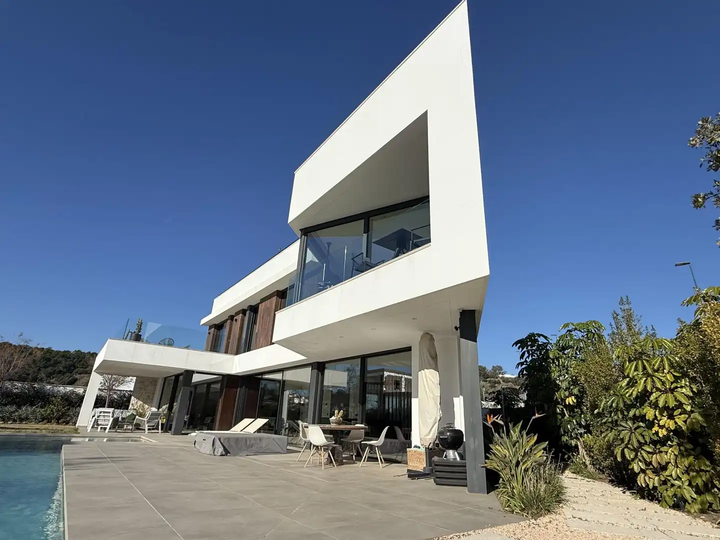 Vista exterior de Casa o chalet en venta en Málaga Capital con Piscina