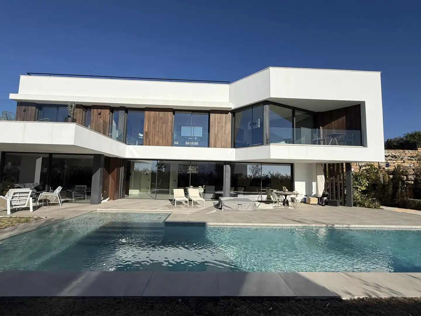 Vista exterior de Casa o chalet en venta en Málaga Capital con Piscina