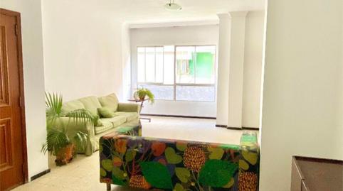 Foto 3 de Pis de lloguer a Calle León y Castillo, 119, Arenales - Lugo - Avda. Marítima, Las Palmas de Gran Canaria