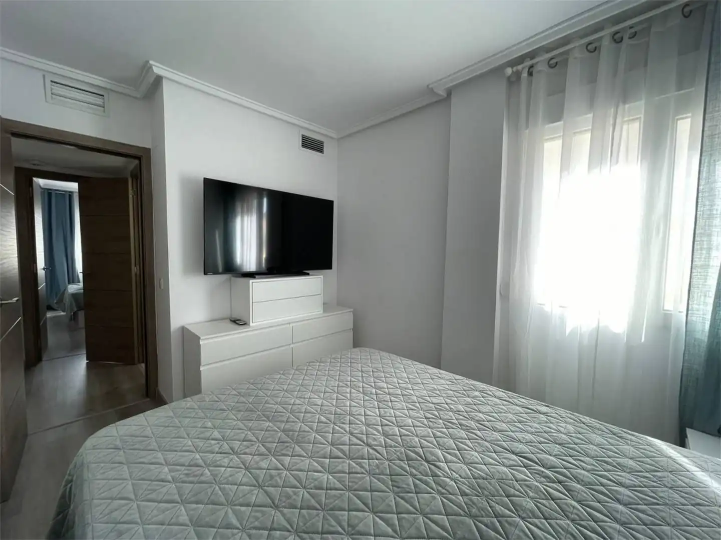Dúplex en venta en Ronda Cesar Canovas Girada, 104, Parque de las Naciones Habitación de Dúplex en venta en Torrevieja con Terraza y Piscina