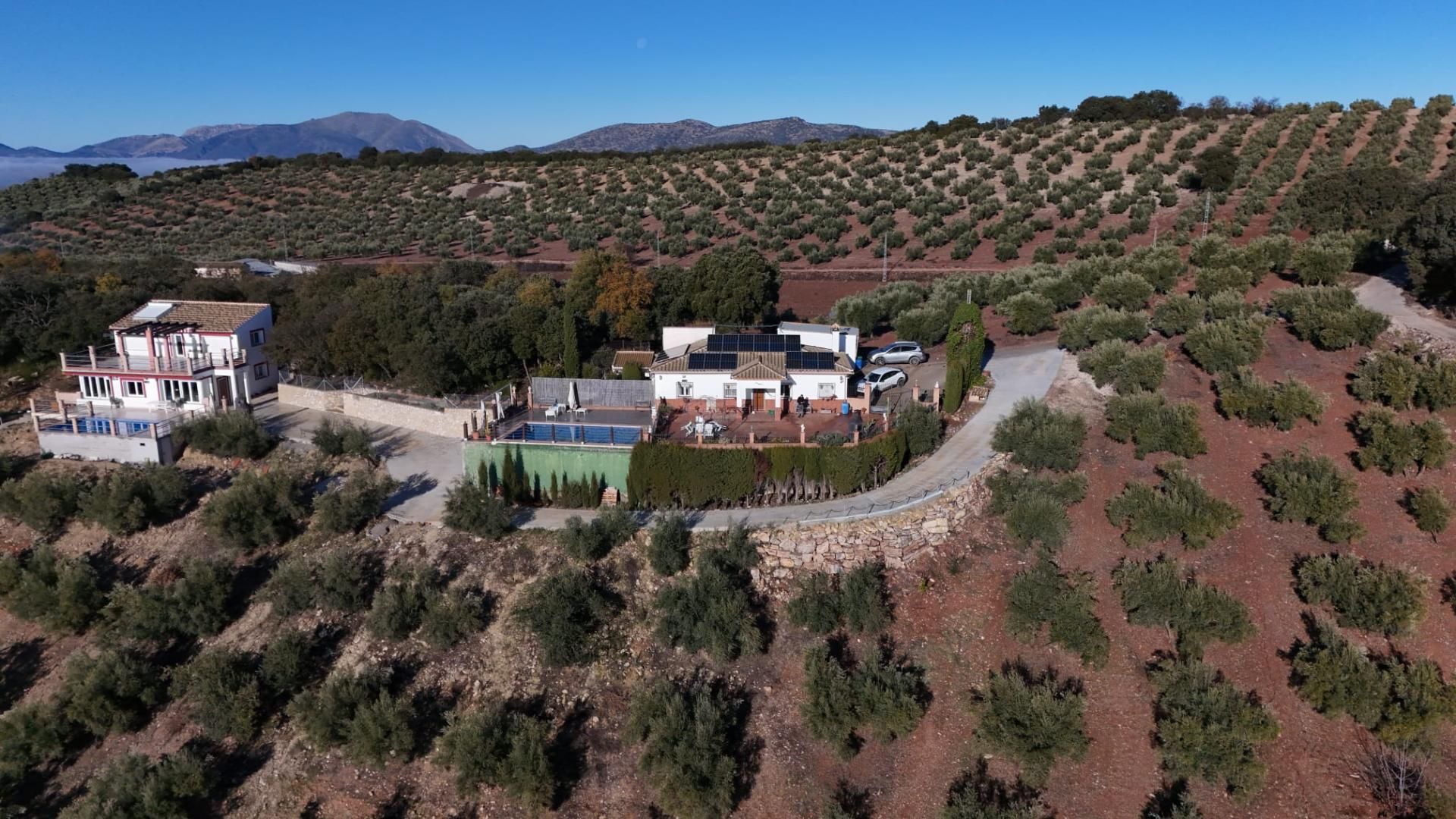 Jardí de Finca rústica en venda en Montefrío amb Aire condicionat, Terrassa i Piscina