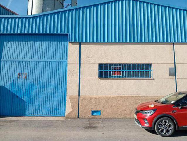 Nave industrial en Alquiler en Marmolejo