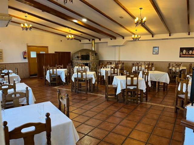 Local comercial en Alquiler en Camino de la Barca, 13B en Alovera