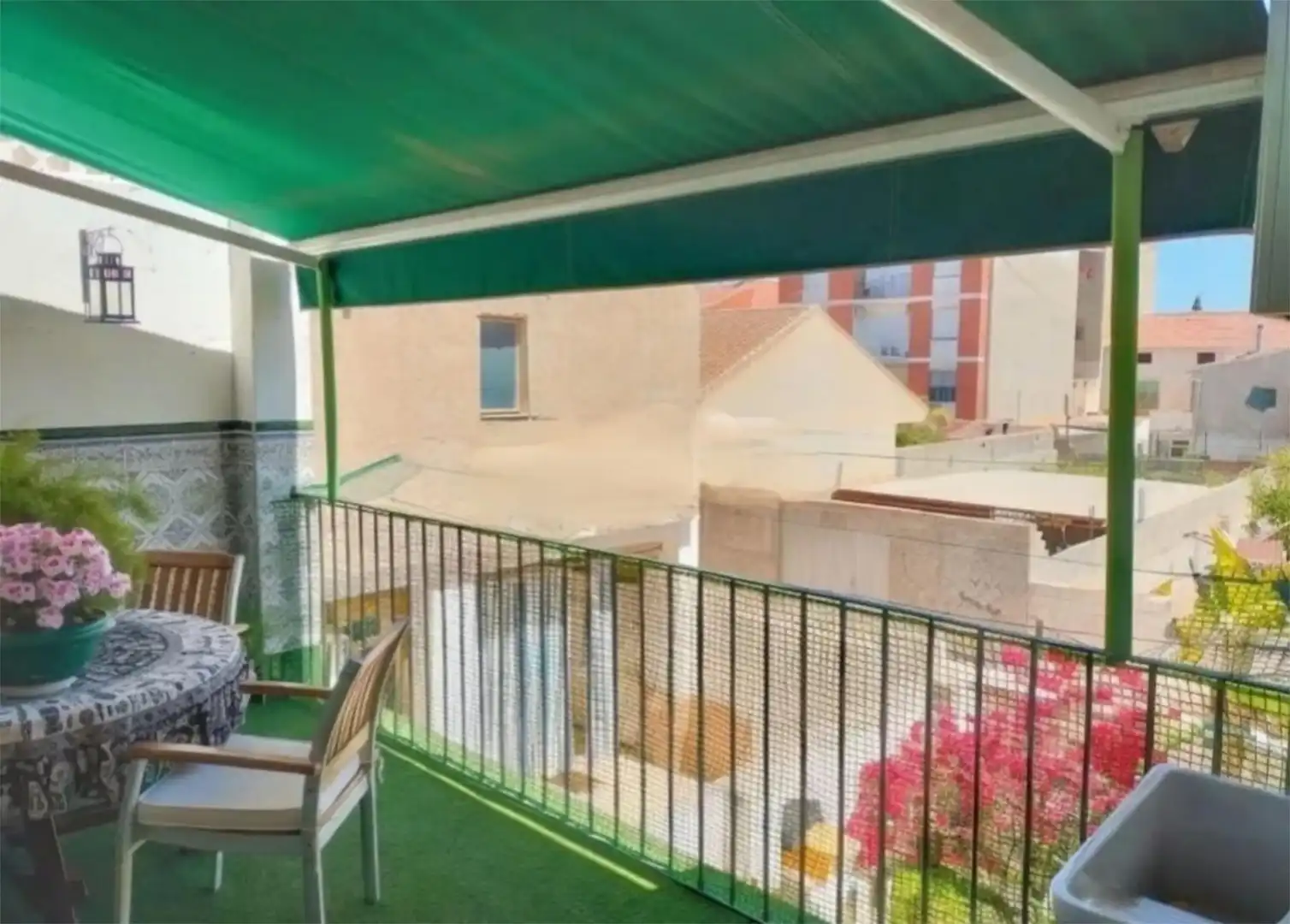 Casa adosada en venta en Calle Doctor Ayala, 22, Alguazas Terraza de Casa adosada en venta en Alguazas con Amueblado