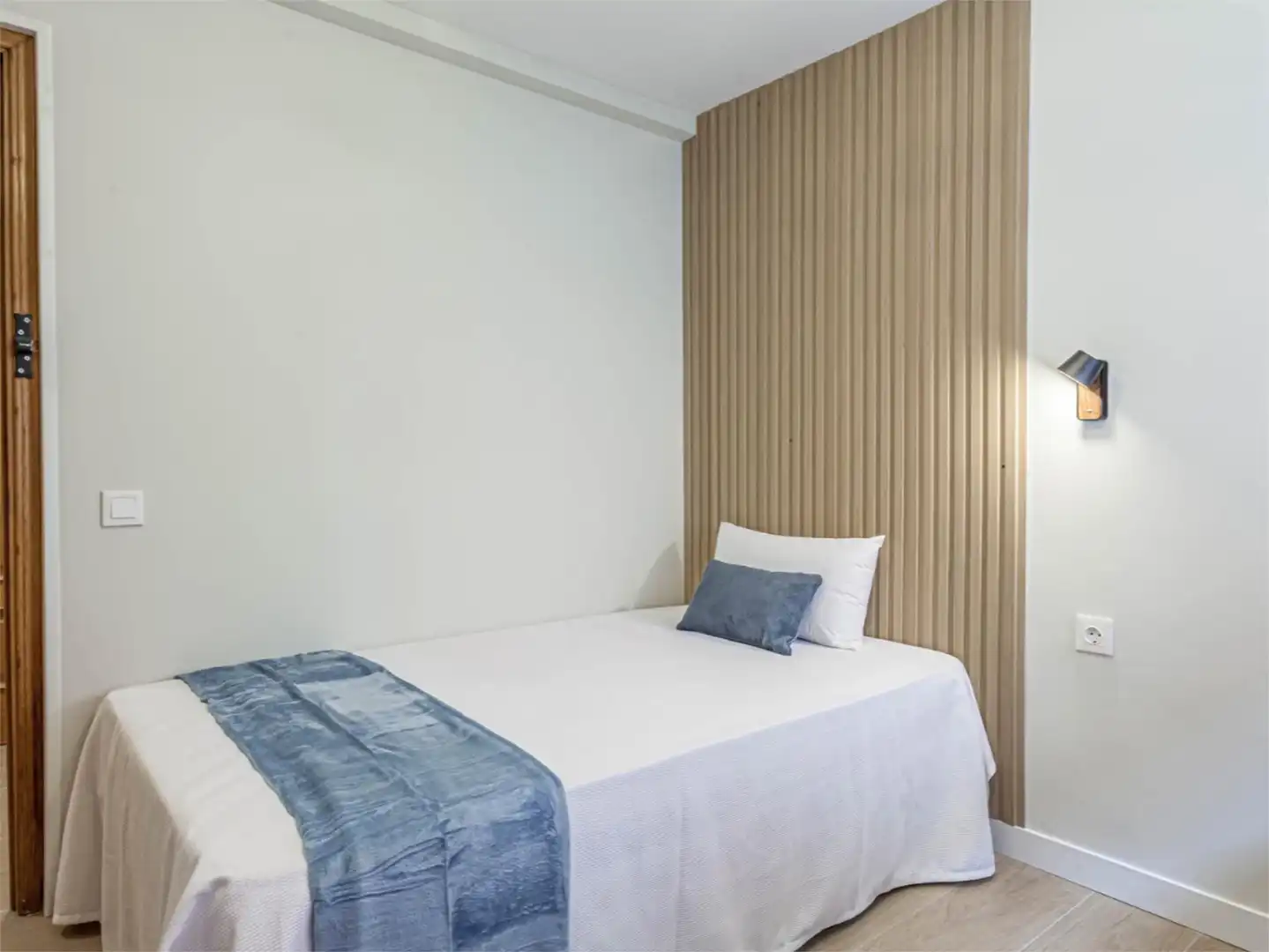 Zimmer in Calle Valle, 26, Centro Zimmer in Calle Valle, 26, Centro