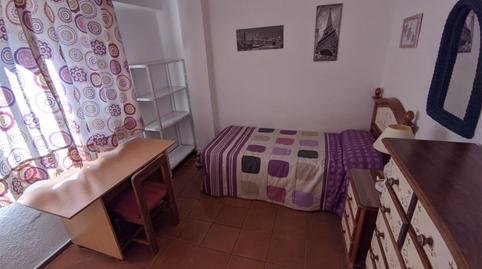 Foto 3 de Piso de alquiler en Calle Infanta Doña María, 80, Ciudad Jardín - Zoco,  Córdoba Capital