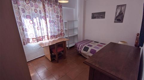 Foto 4 de Piso de alquiler en Calle Infanta Doña María, 80, Ciudad Jardín - Zoco,  Córdoba Capital