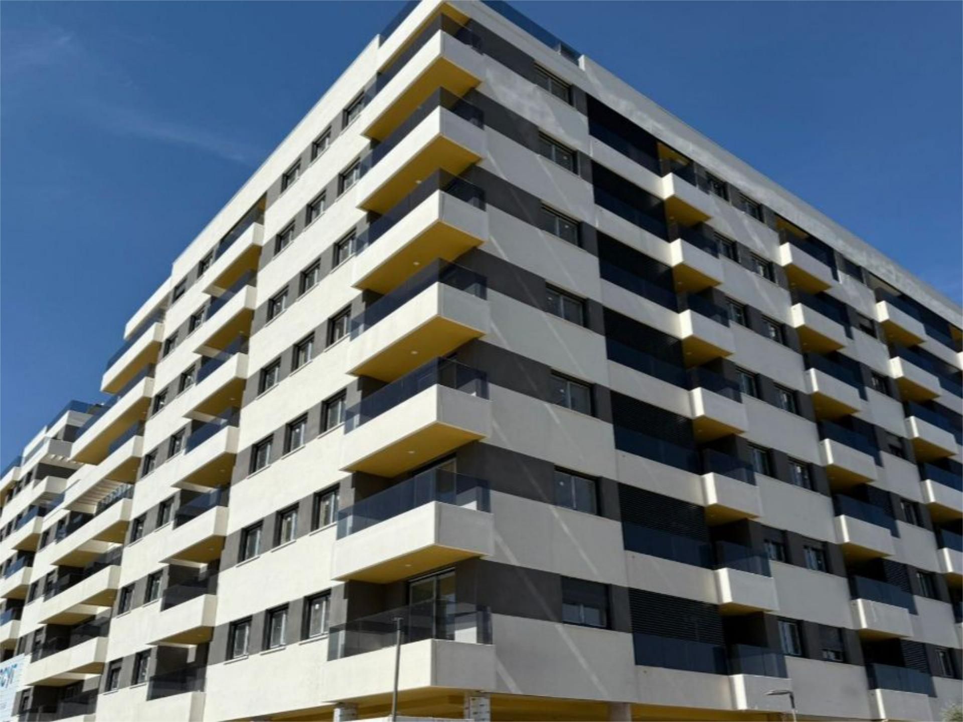 Vista exterior de Pis de lloguer en Arganda del Rey amb Aire condicionat, Terrassa i Piscina