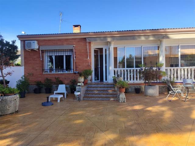 Piso en Venta en Avenida de la Constitución, 49A en Santa Olalla