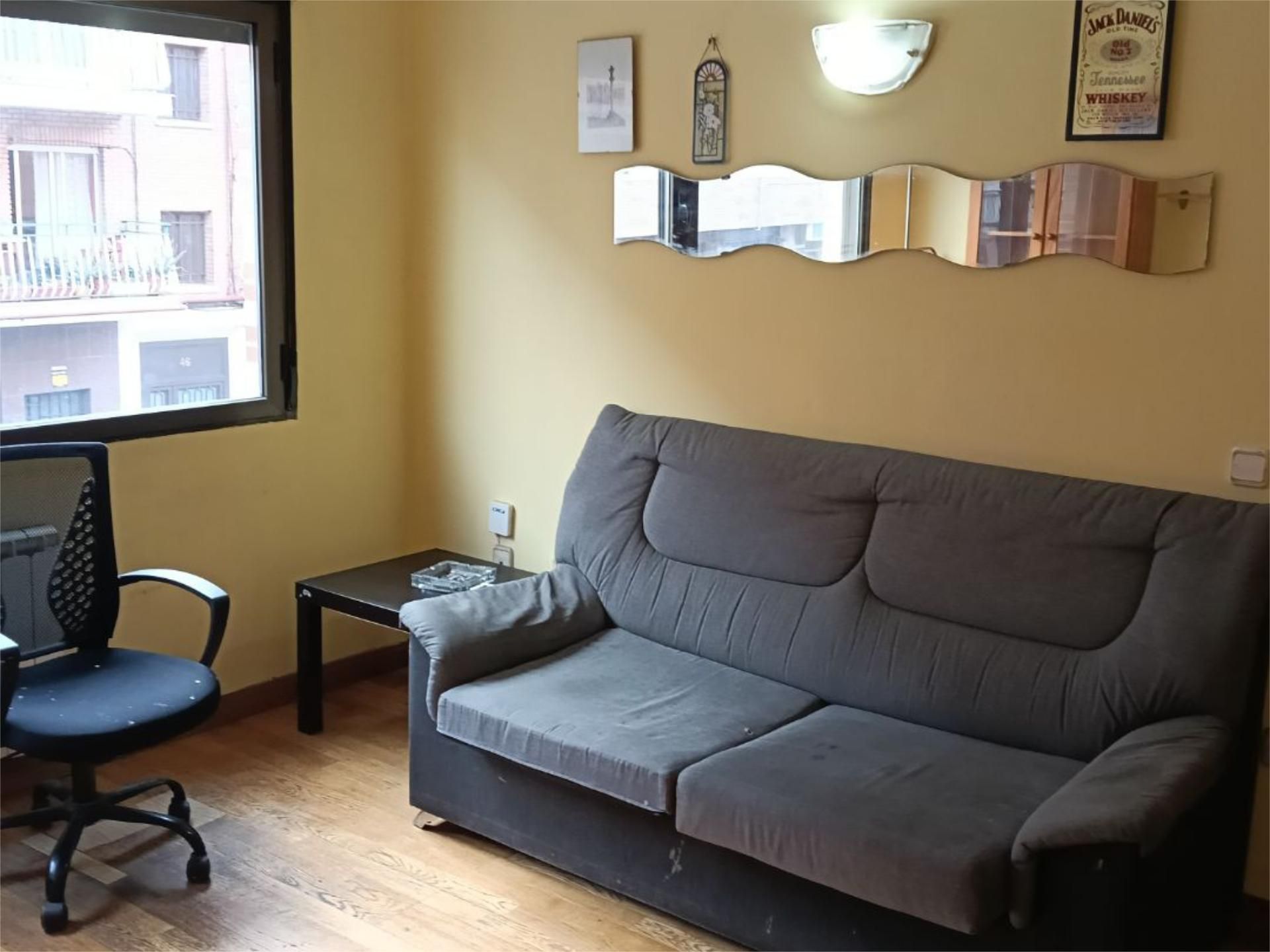 Sala d'estar de Pis en venda en  Madrid Capital amb Aire condicionat, Calefacció i Moblat