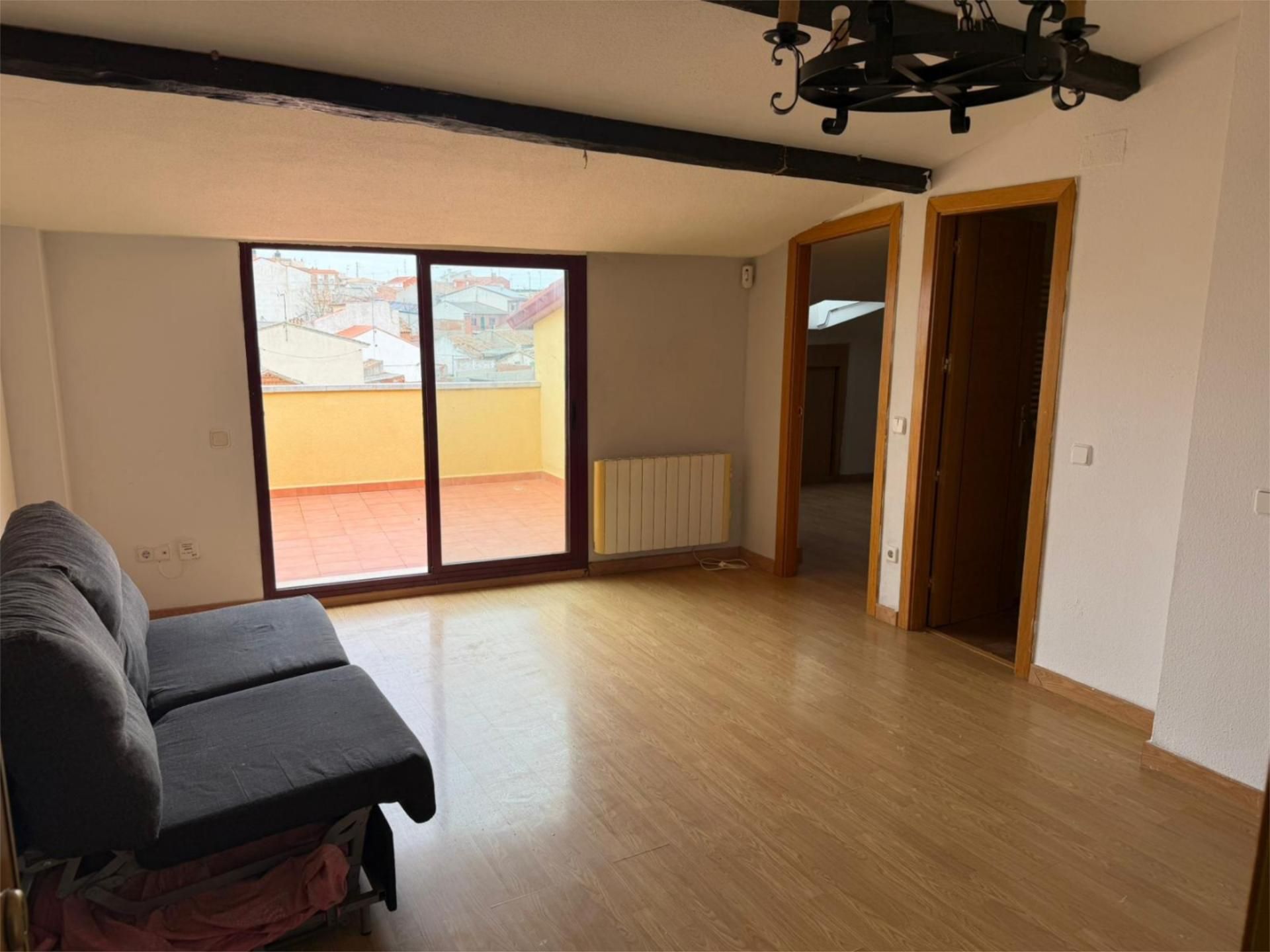 Sala d'estar de Pis en venda en Camarena amb Aire condicionat, Calefacció i Jardí privat