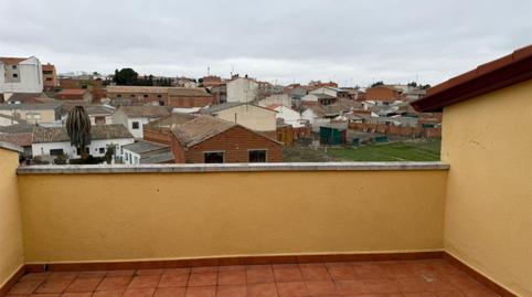 Foto 3 de Pis en venda a Calle Pintor Blas de Prado, 5, Camarena, Toledo