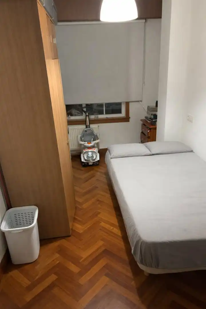 Bedroom of Flat for share in Cambre   with Heating, Parquet flooring and Furnished