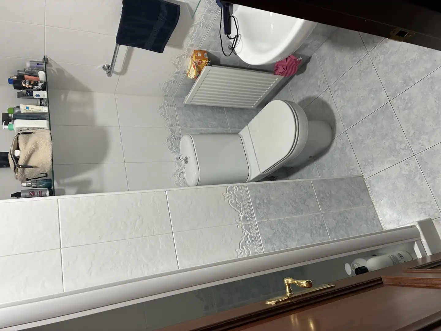 Bathroom of Flat for share in Cambre   with Heating, Parquet flooring and Furnished