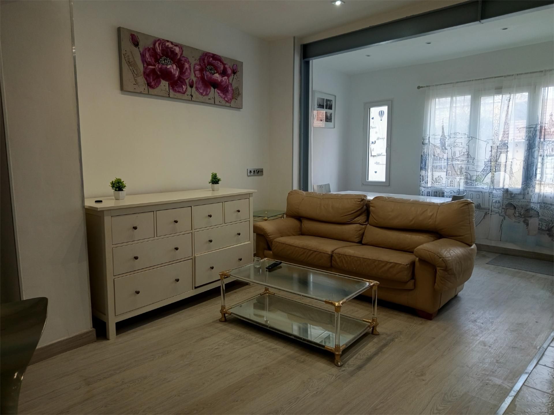 Sala d'estar de Pis en venda en Burgos Capital amb Calefacció, Moblat i Rentadora