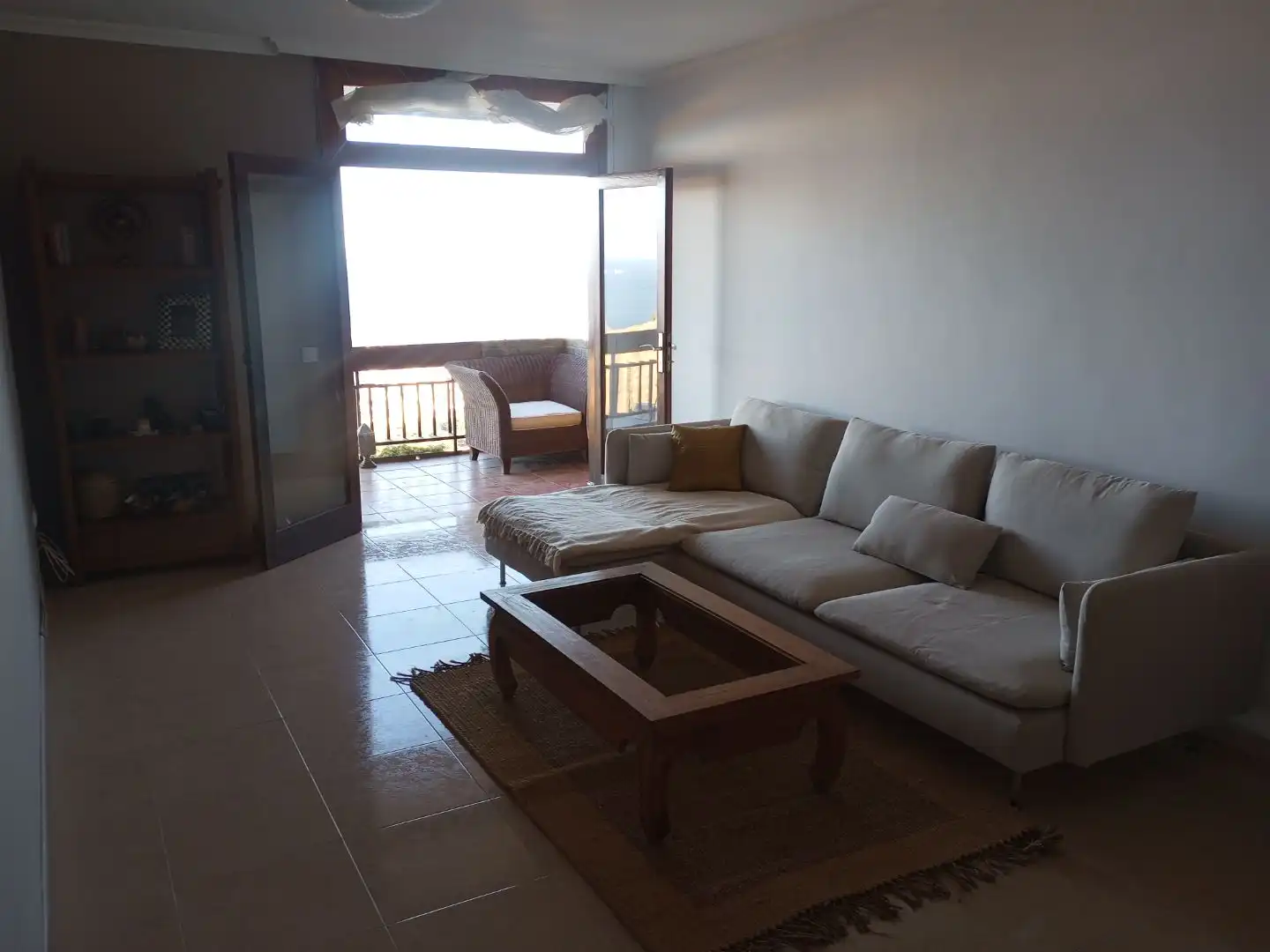 Sala d'estar de Pis de lloguer en Santa Cruz de Tenerife amb Terrassa i Balcó