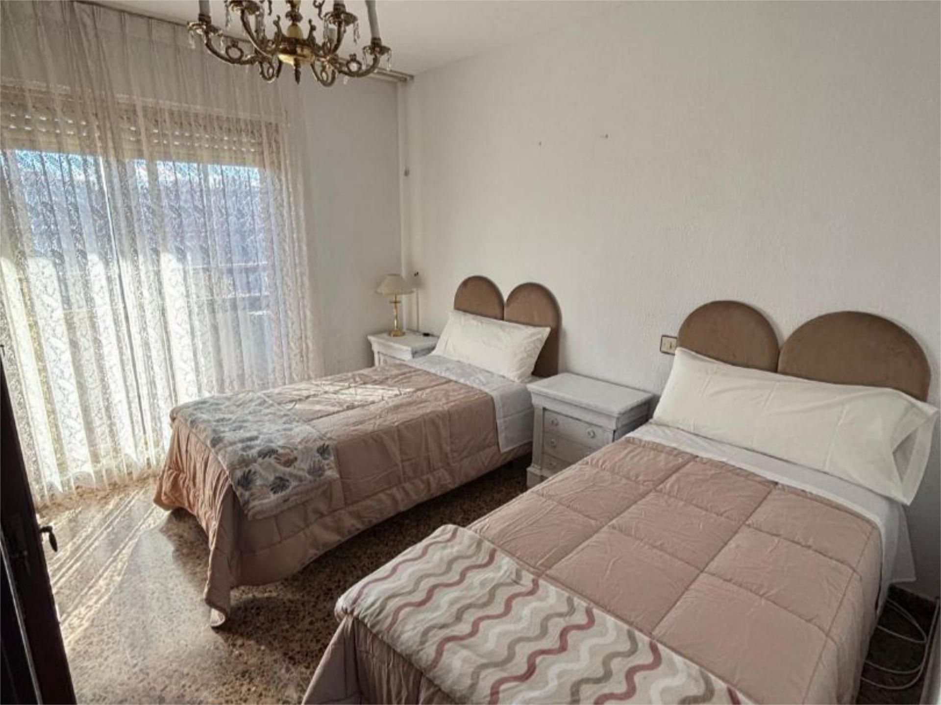 Bedroom of Flat to rent in  Zaragoza Capital  with Swimming Pool and Balcony