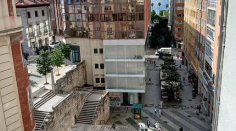 Piso de alquiler en Calle Lealtad, 14, Centro - Ayuntamiento, Santander - imagen 2 Foto 2 de Piso de alquiler en Calle Lealtad, 14, Centro - Ayuntamiento, Santander