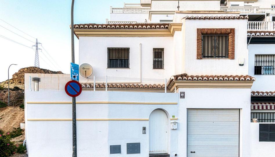 Casa adosada en venda a Calle Sierra de Baza, 1, Huércal de Almería, Almería - imatge 1 Foto 1 de Casa adosada en venda a Calle Sierra de Baza, 1, Huércal de Almería, Almería