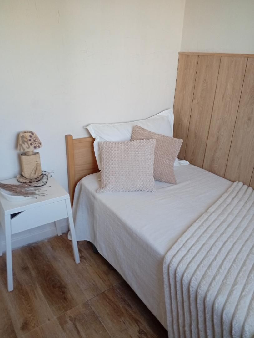 Finca rústica per a compartir a Vial Camino, 130, Nord Dormitori de Finca rústica per a compartir en Vilanova i la Geltrú amb Moblat