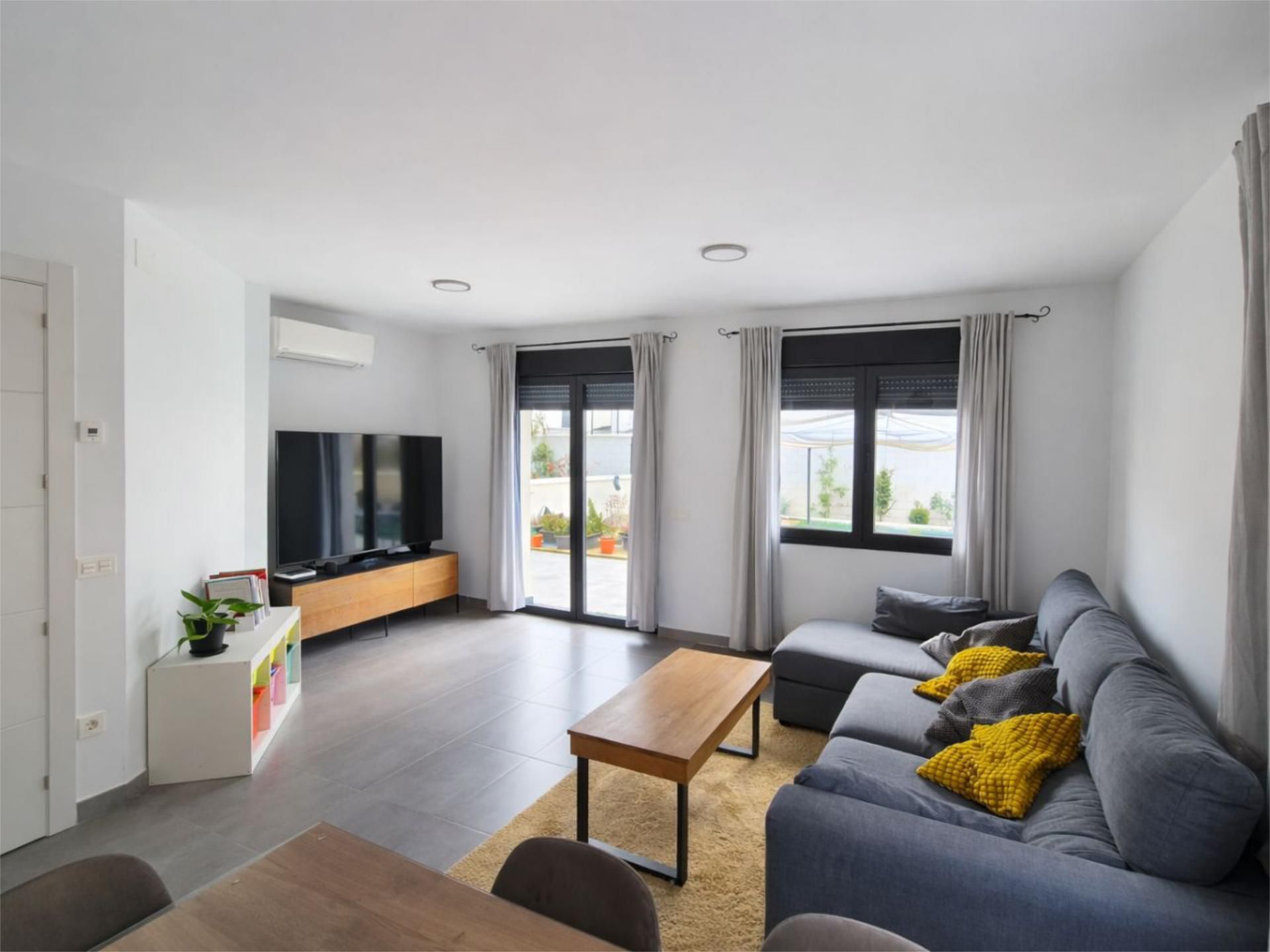 Living room of Flat for sale in Palazuelos de Eresma  with Air Conditioner and Terrace