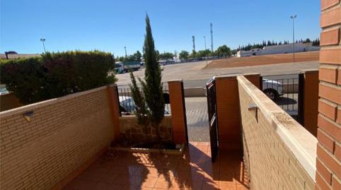 Foto 2 de Casa o chalet en venta en Calle Caballero de la Blanca Luna, 2, Villarrobledo, Albacete