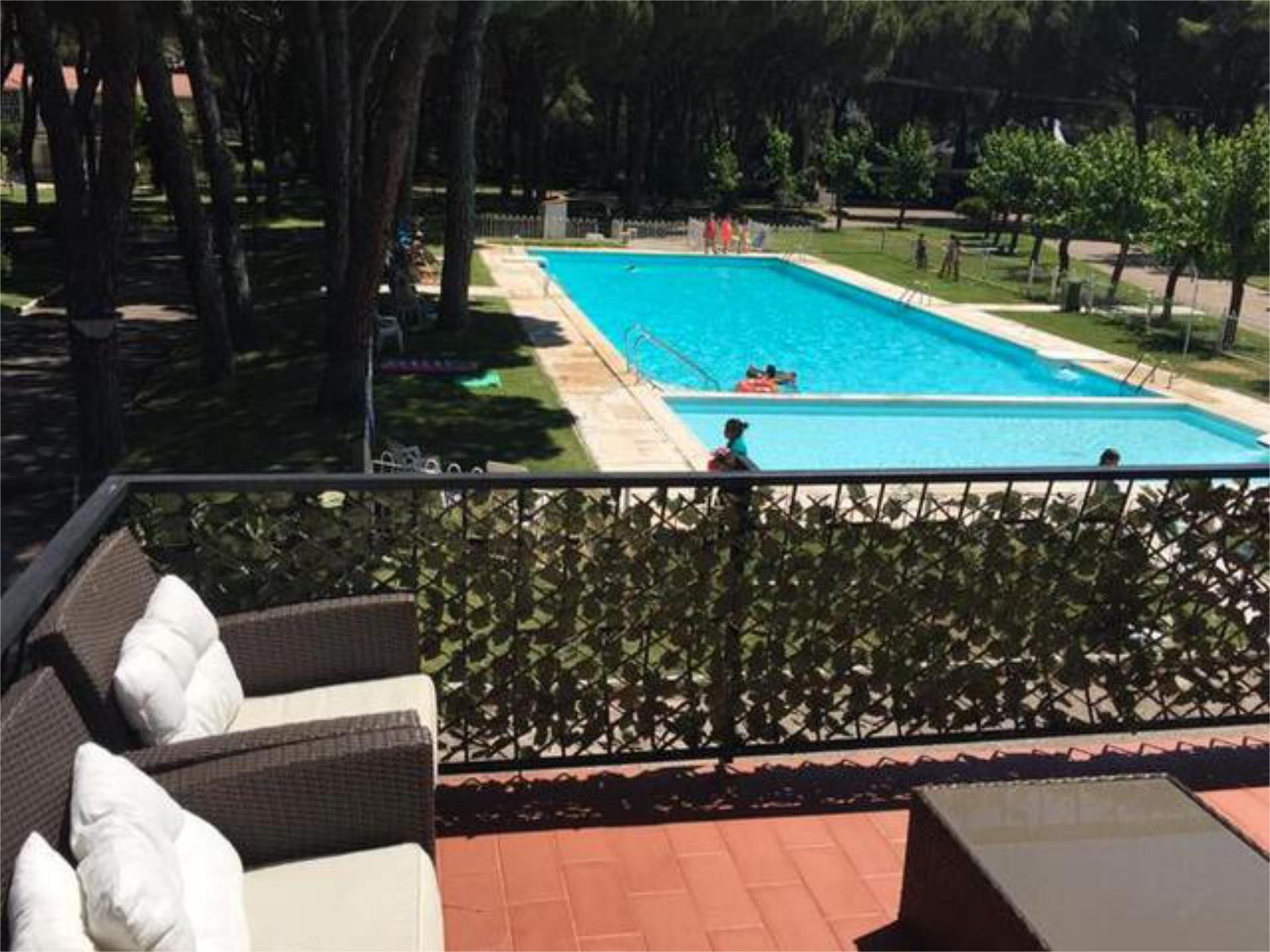 Pis en venda a Viana de Cega