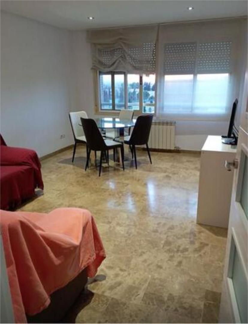 Flat to rent in Rosaleda - Juventud