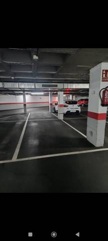Garaje en Alquiler en Calle de León Felipe, 2 en La Espinilla - Parque Blanco