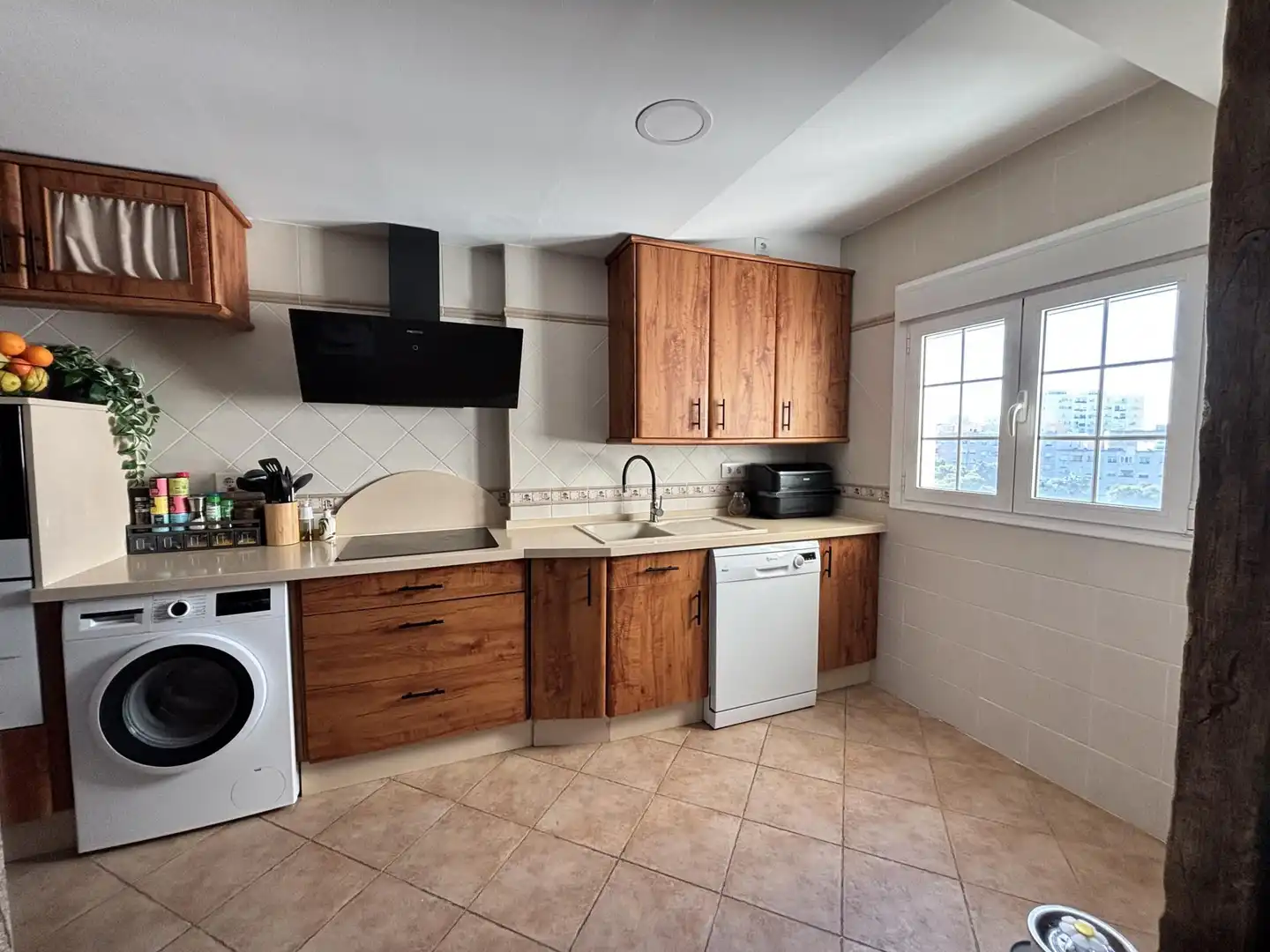 Flat for sale in Calle Gran Canaria, 59, El Retiro - La Vid Kitchen of Flat for sale in Jerez de la Frontera with Air Conditioner and Balcony