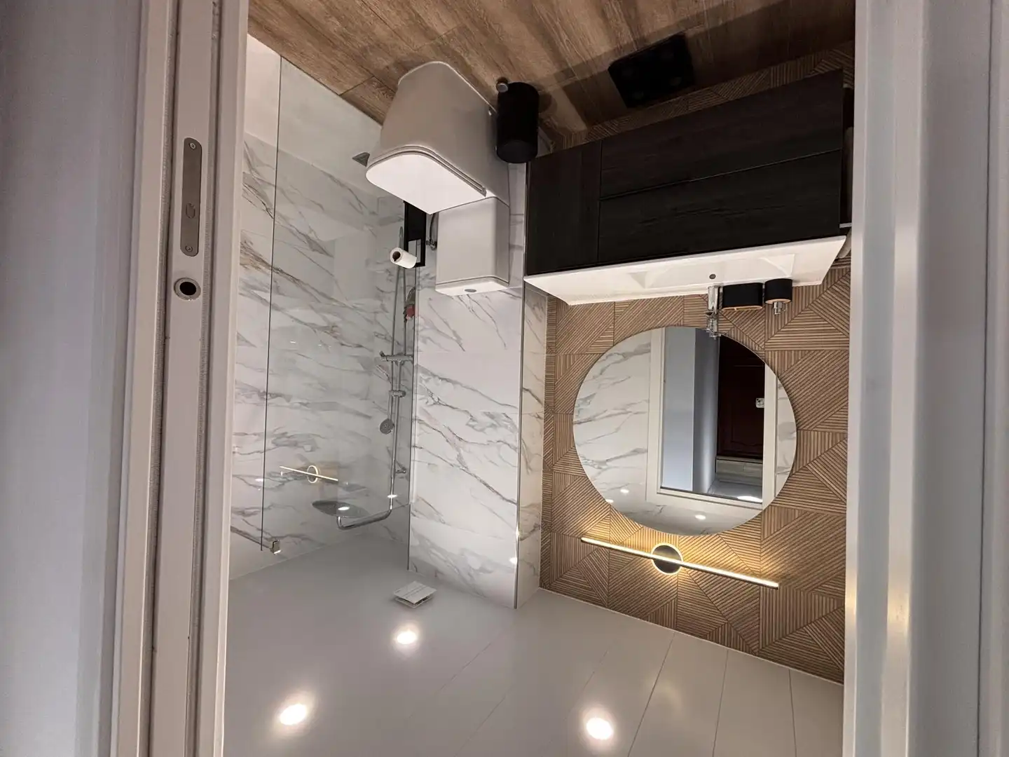 Flat for sale in Calle Gran Canaria, 59, El Retiro - La Vid Bathroom of Flat for sale in Jerez de la Frontera with Air Conditioner and Balcony