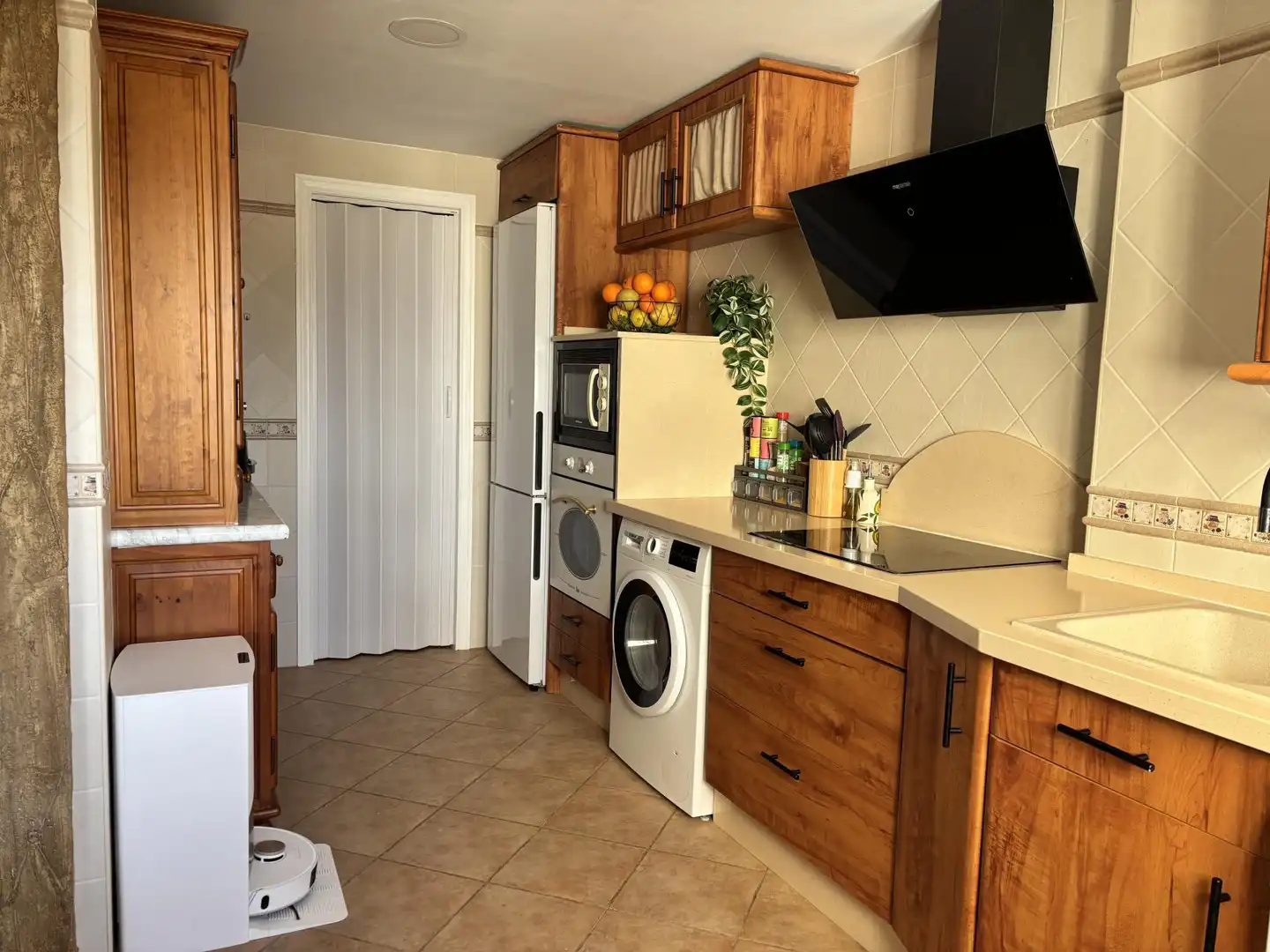 Flat for sale in Calle Gran Canaria, 59, El Retiro - La Vid Kitchen of Flat for sale in Jerez de la Frontera with Air Conditioner and Balcony