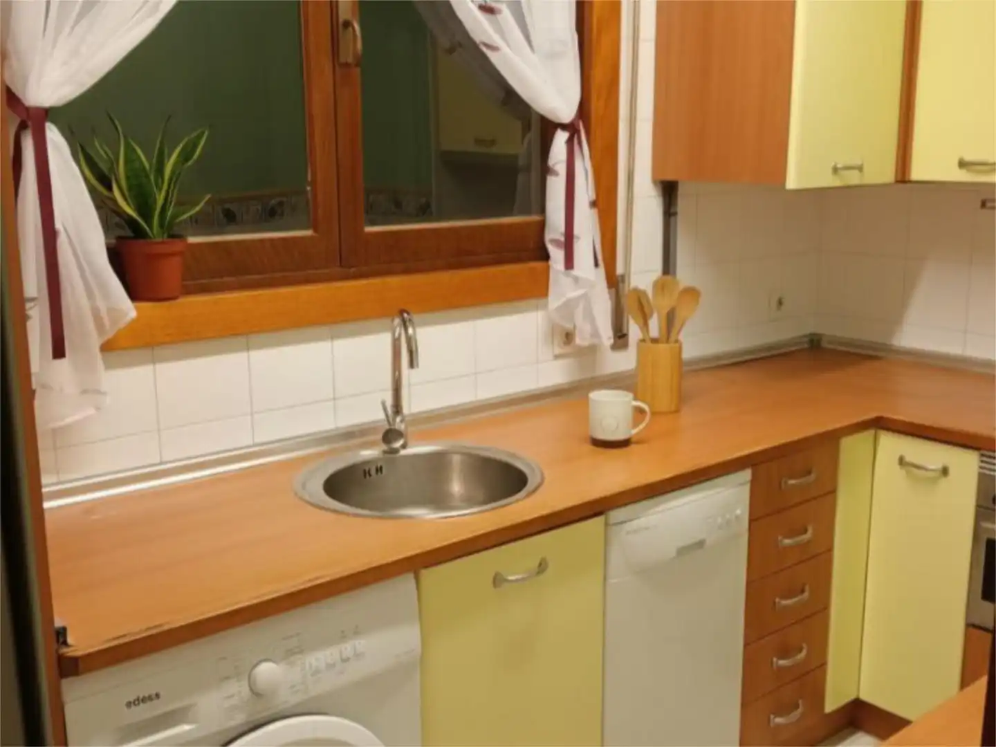 Flat for rent in Calle Portales, 50, Casco Antiguo Flat for rent in Calle Portales, 50, Casco Antiguo