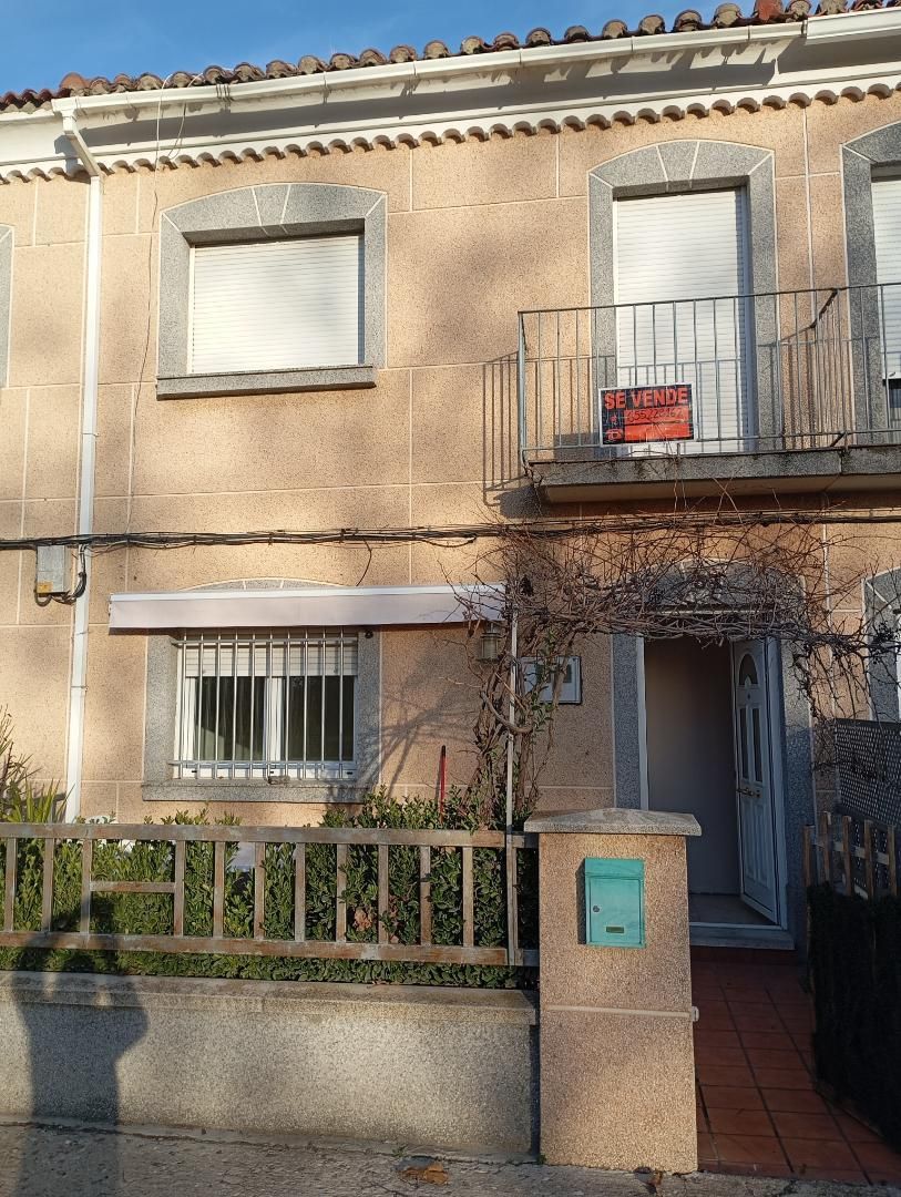 Single-family semi-detached for sale in Avenida Benito Lewin, 50, Venta de Baños