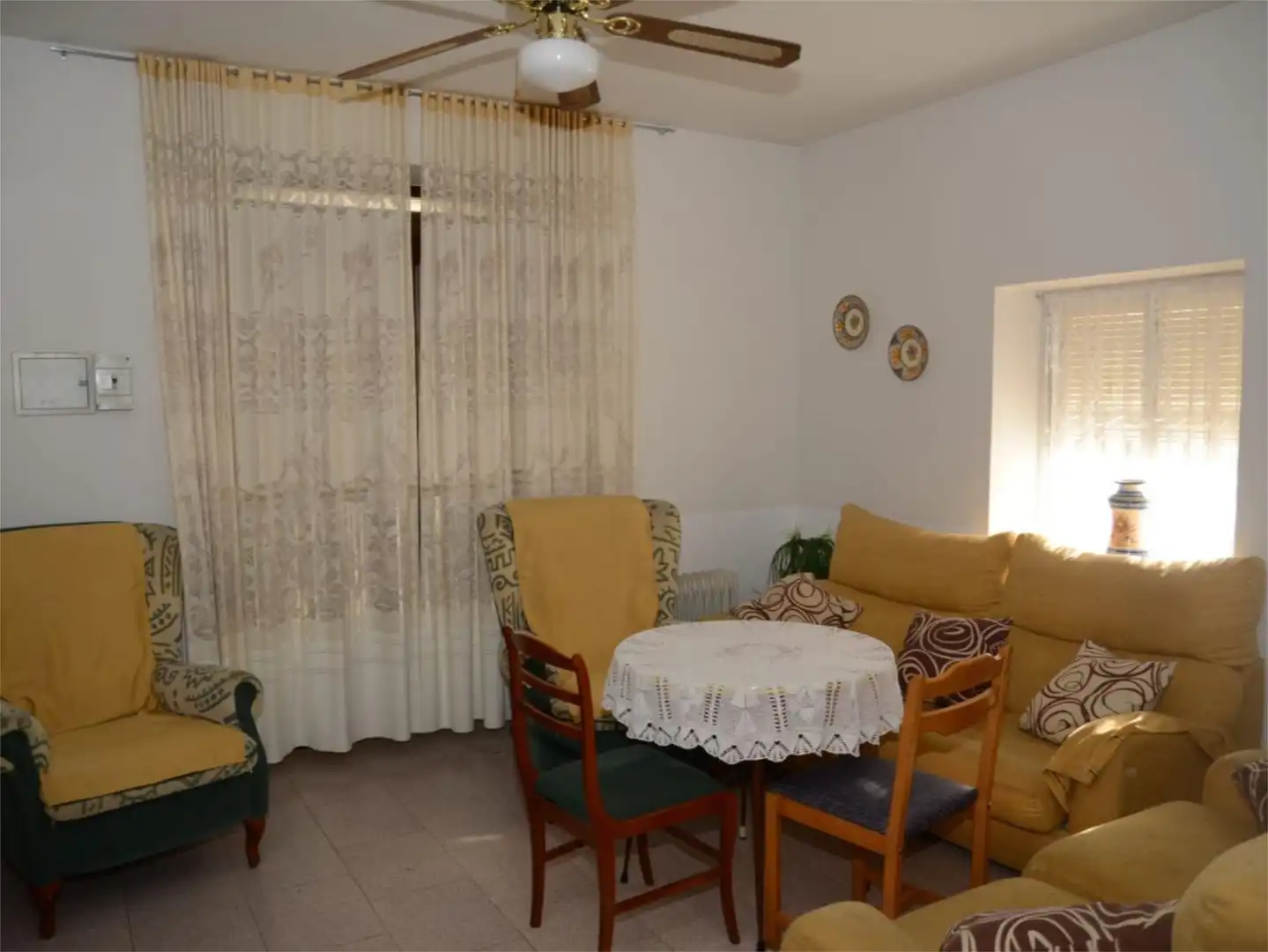 Casa adosada en venta en Calle Aldeanueva, 56, Belvís de la Jara Sala de estar de Casa adosada en venta en Belvís de la Jara con Balcón