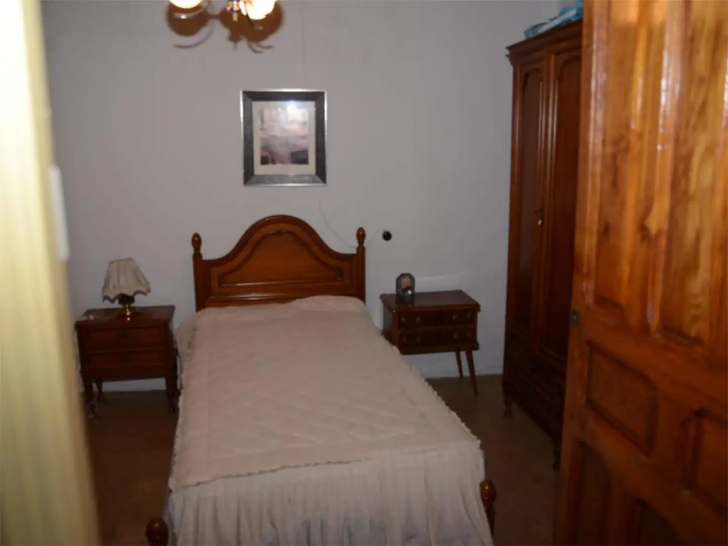 Casa adosada en venta en Calle Aldeanueva, 56, Belvís de la Jara Habitación de Casa adosada en venta en Belvís de la Jara con Balcón