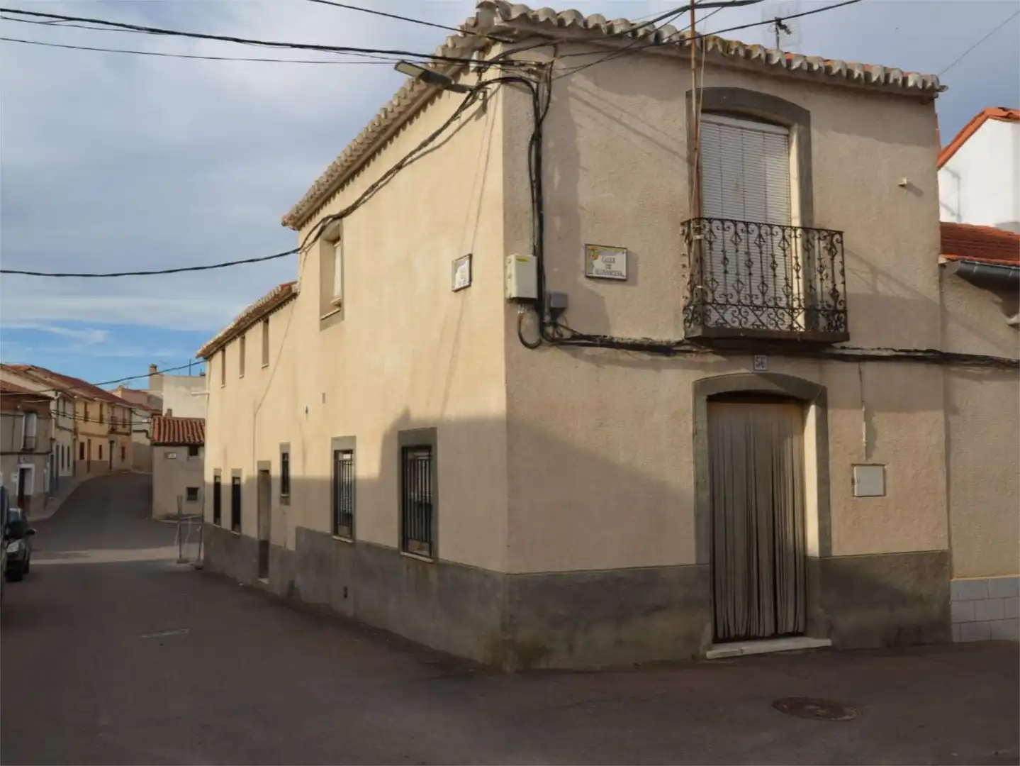 Casa adosada en venta en Calle Aldeanueva, 56, Belvís de la Jara Vista exterior de Casa adosada en venta en Belvís de la Jara con Balcón