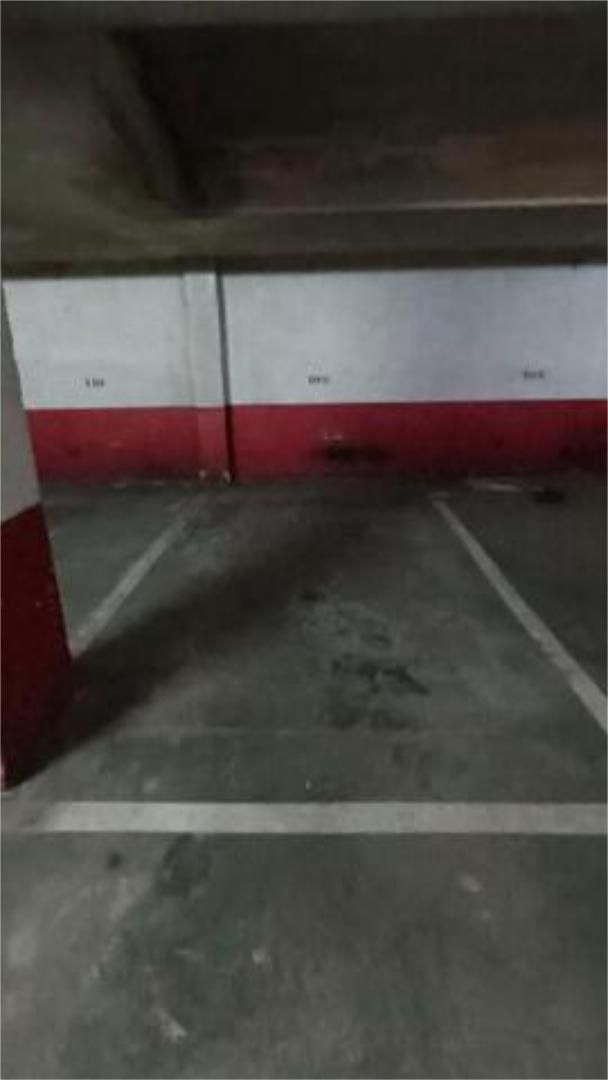 Parking of Garage to rent in  Pamplona / Iruña
