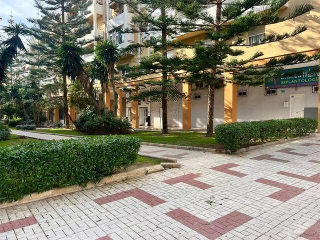 Piso en Venta en Calle Daniel Defoe, 32 en Cortijo Alto