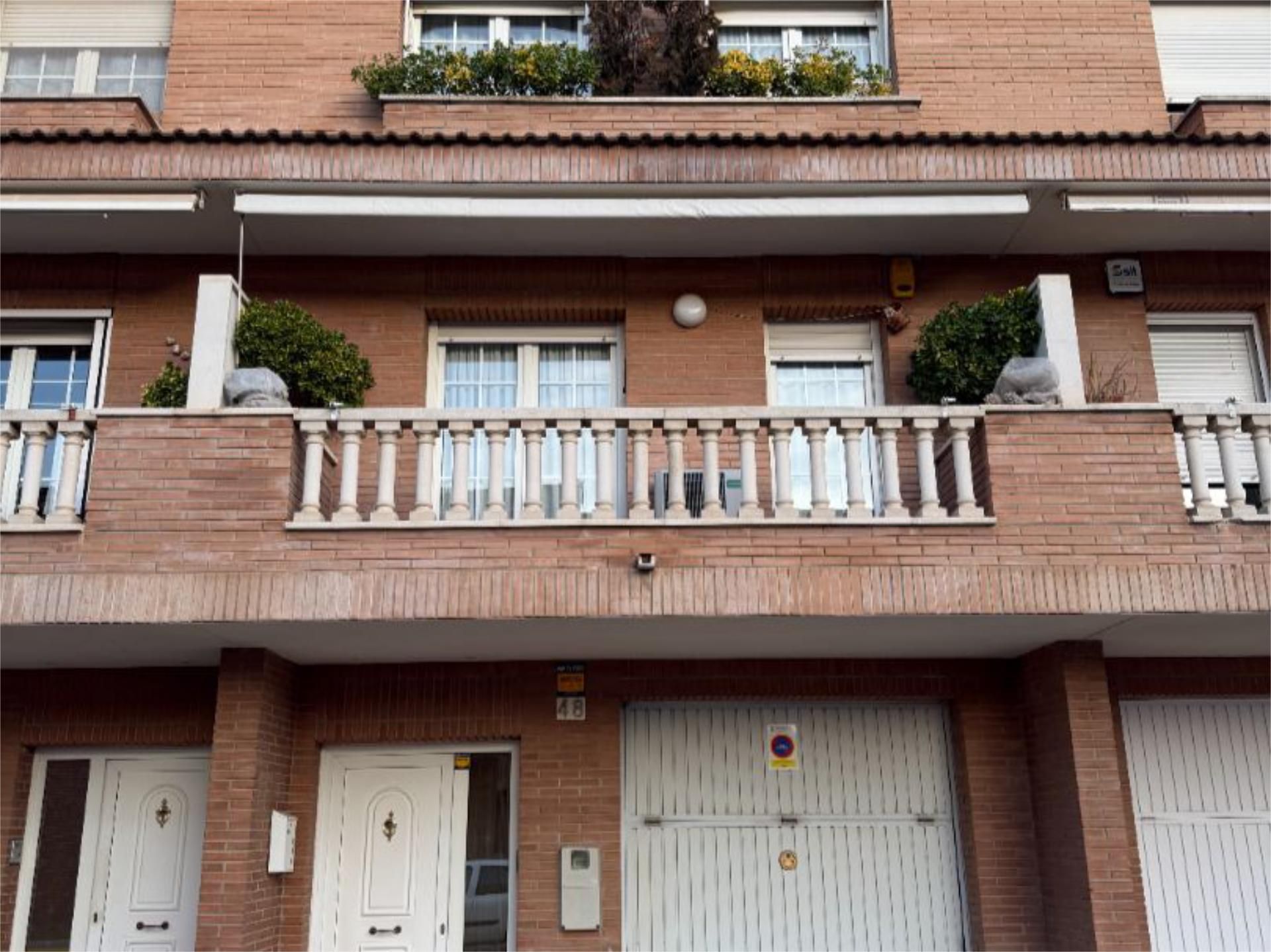Single-family semi-detached for sale in Carrer Farraginals, 48, Alpicat Exterior view of Single-family semi-detached for sale in Alpicat with Air Conditioner, Terrace and Balcony