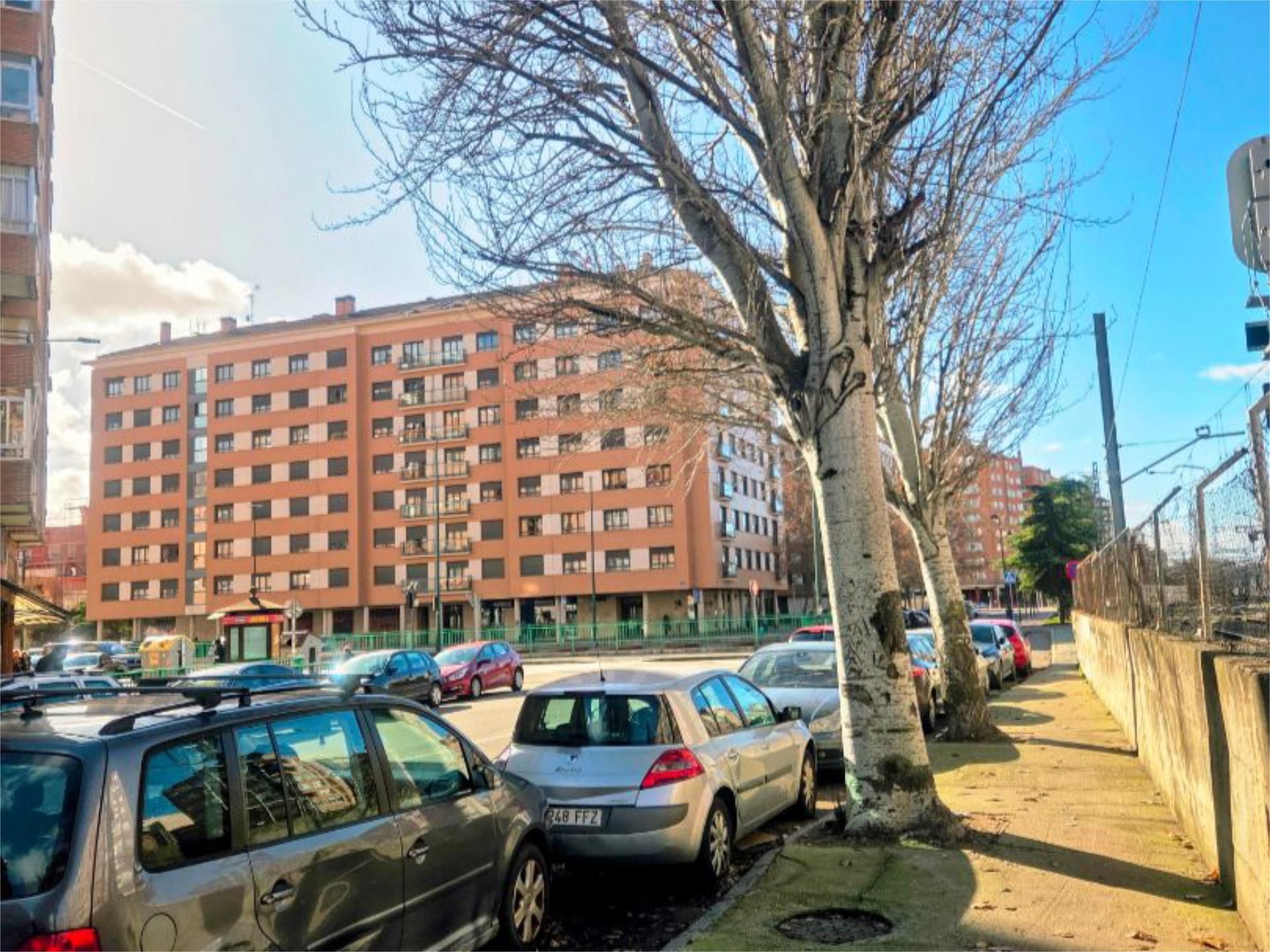 Vista exterior de Pis en venda en Valladolid Capital amb Terrassa