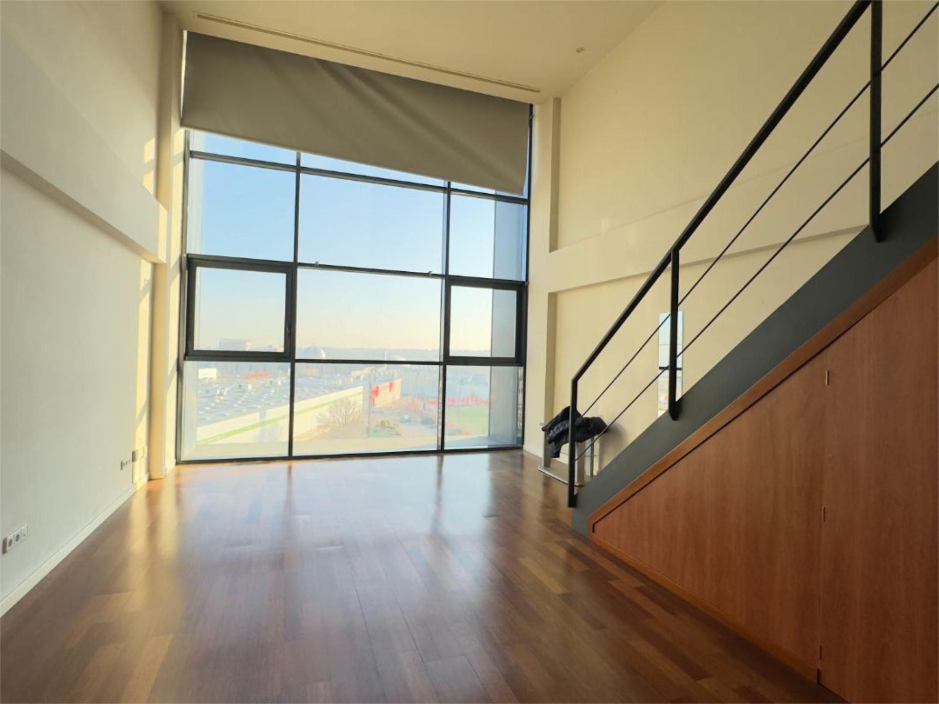 Flat for sale in Avenida del Cerro del Águila, 4, Polígono Industrial Sur Living room of Flat for sale in San Sebastián de los Reyes with Air Conditioner and Balcony