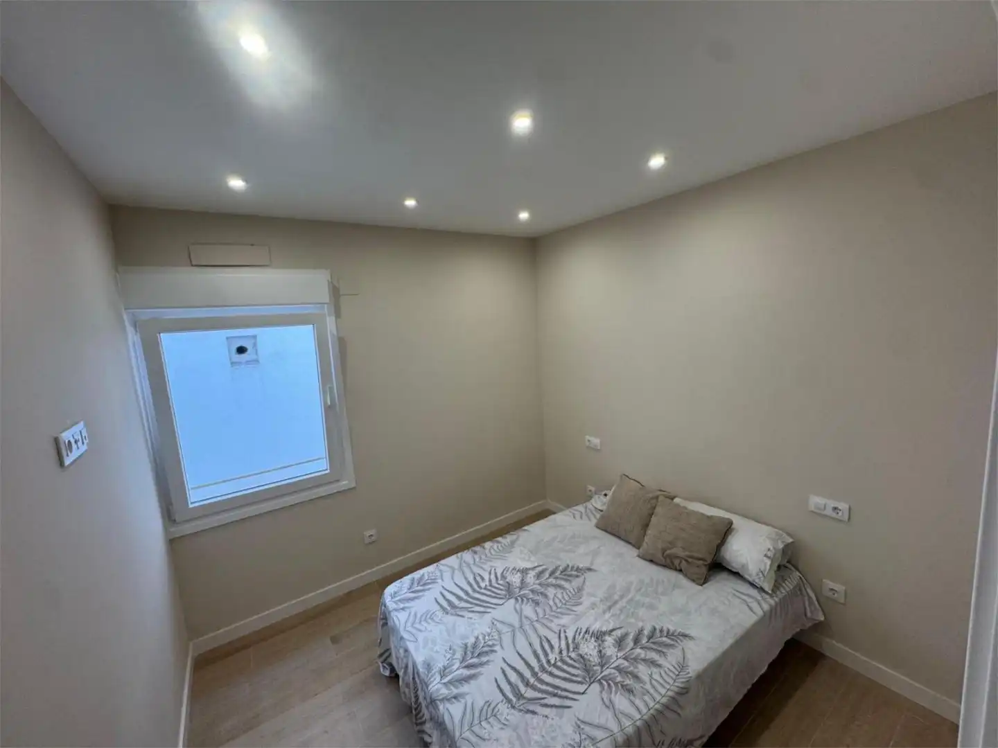 Piso en venta en Calle San Antón, 24, Gran Via Habitación de Piso en venta en Logroño con Balcón