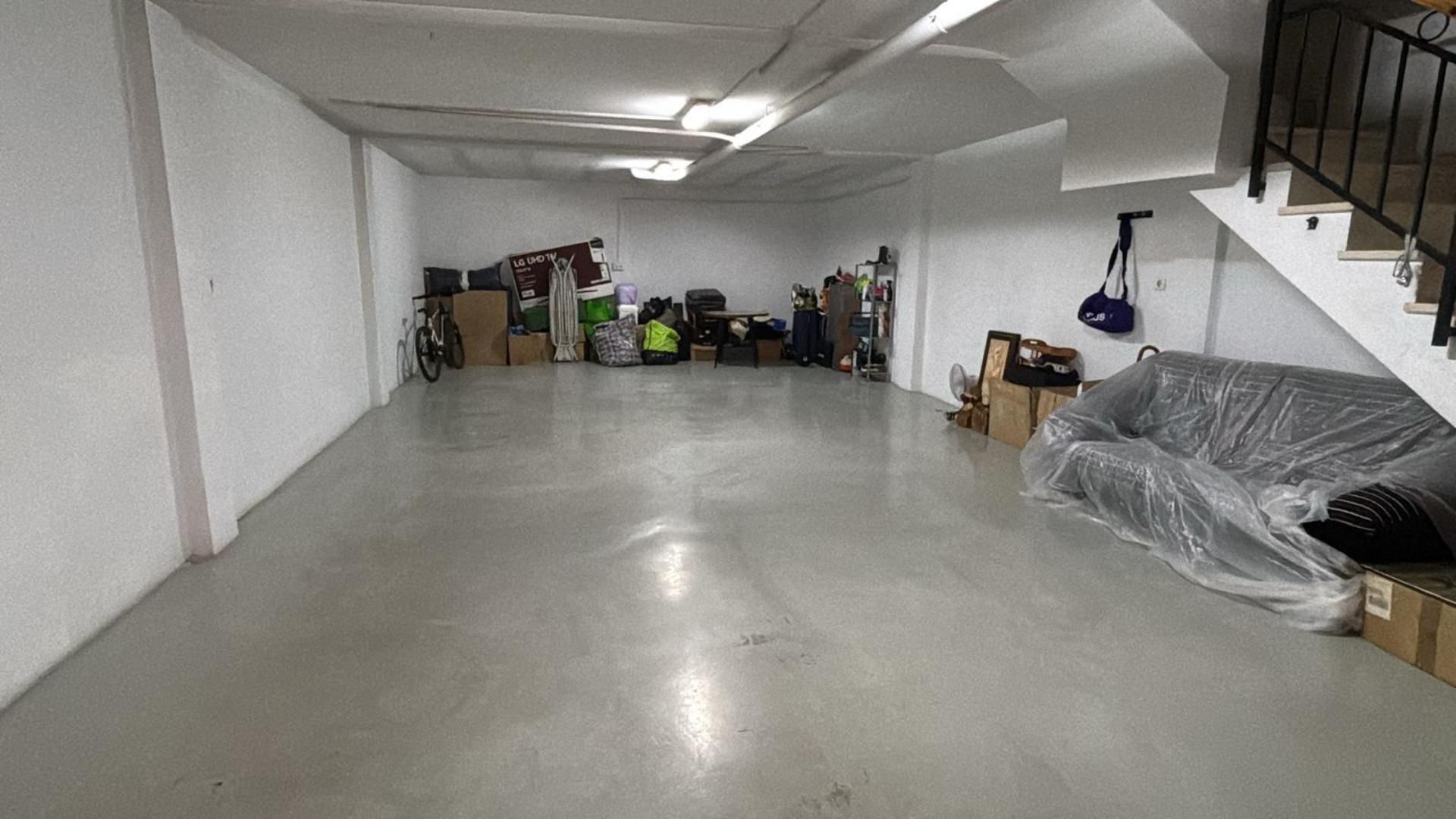 Casa adosada en venda en Loja amb Aire condicionat, Terrassa i Balcó