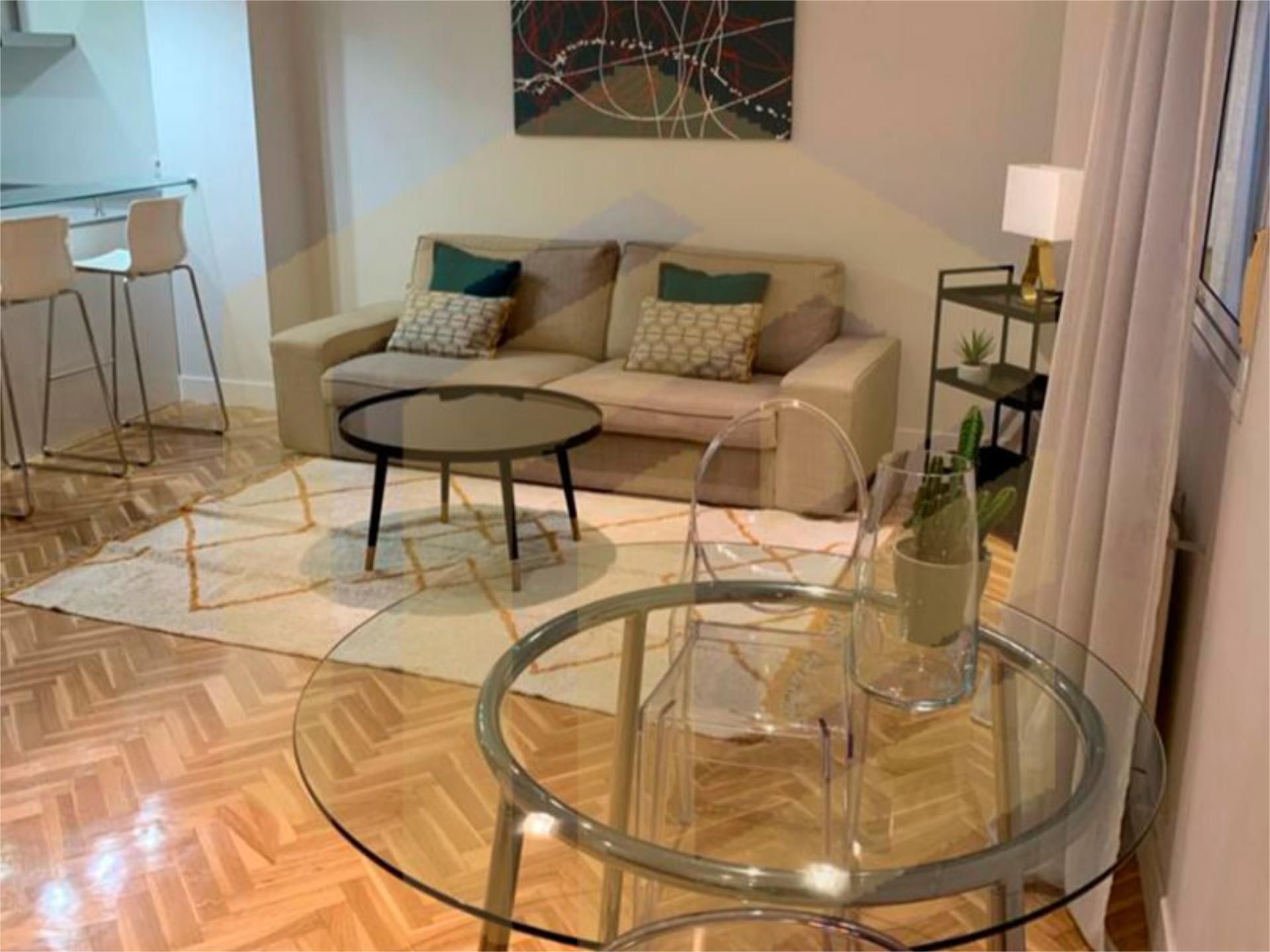 Flat to rent in Calle de la Batalla del Salado, 28, Delicias