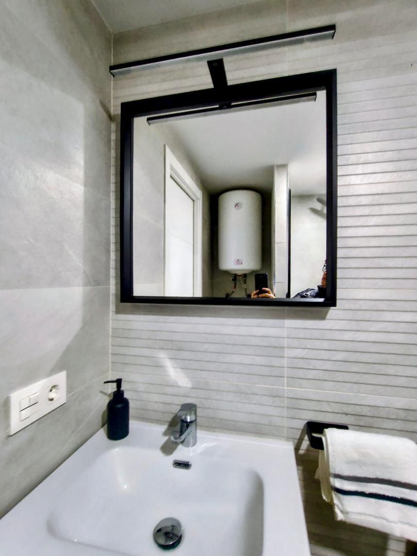 Bathroom of Flat to rent in Málaga Capital  with Air Conditioner, Heating and Furnished