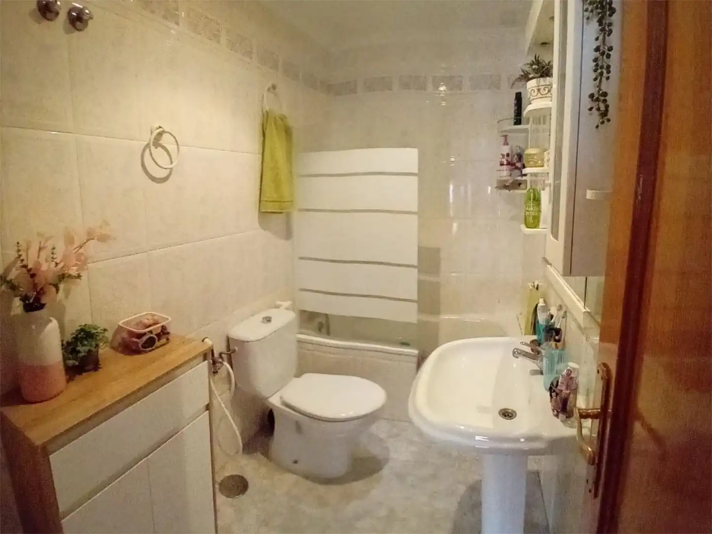 Bany de Pis en venda en Orihuela amb Aire condicionat, Terrassa i Balcó