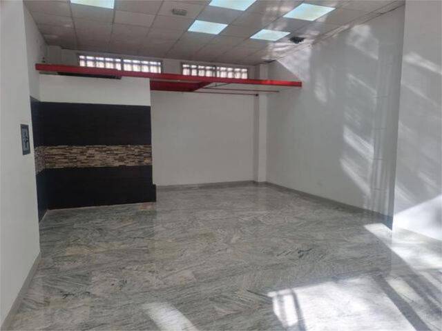 Local comercial en Alquiler en Colores -  Entreparques