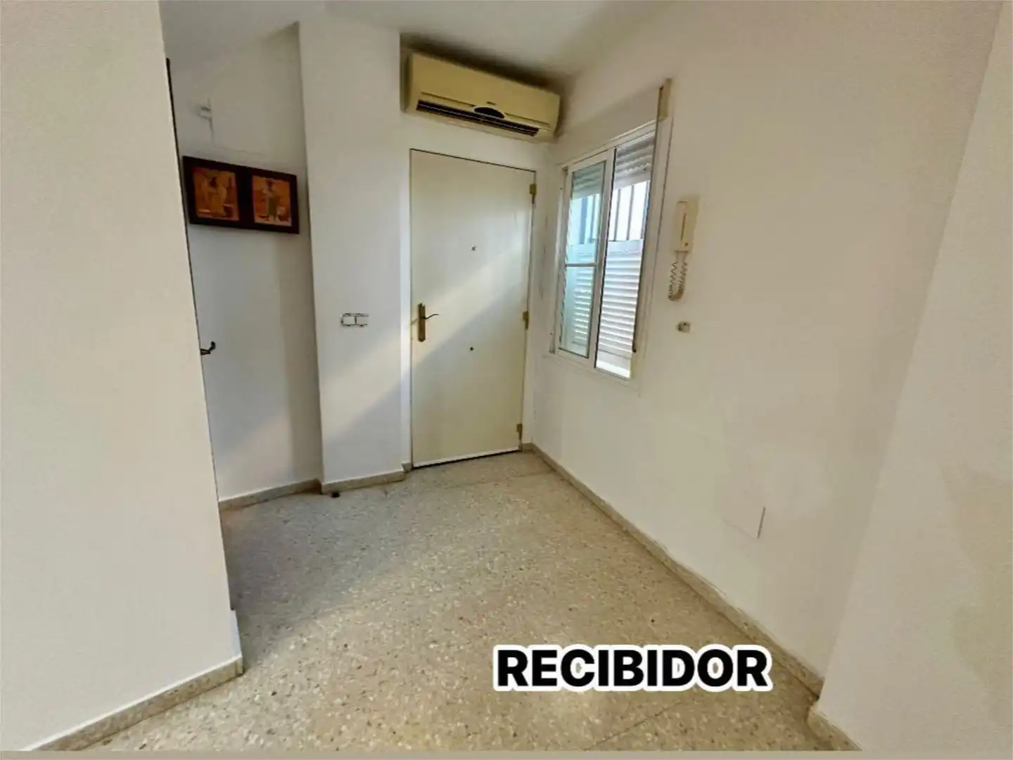 Pis en venda a Calle Sábalo, 14, Coria del Río Dormitori de Pis en venda en Coria del Río amb Aire condicionat i Calefacció